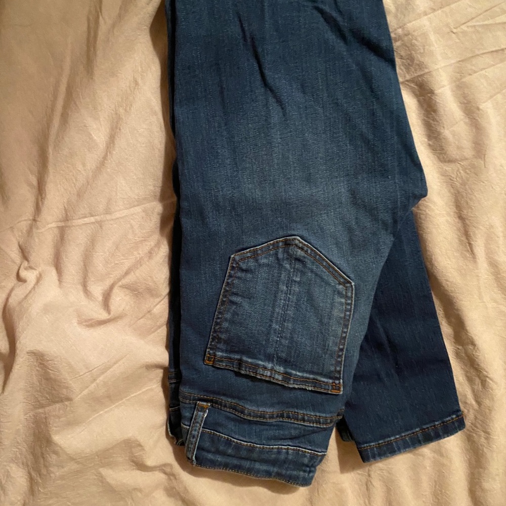 Jeans - Picture 2 of 3